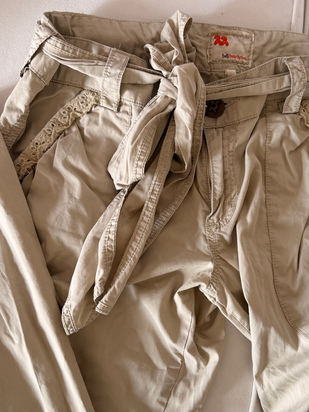 Twill 22 Twenty Two pants. NWoT.  Super lightweight summer, stunning detail.